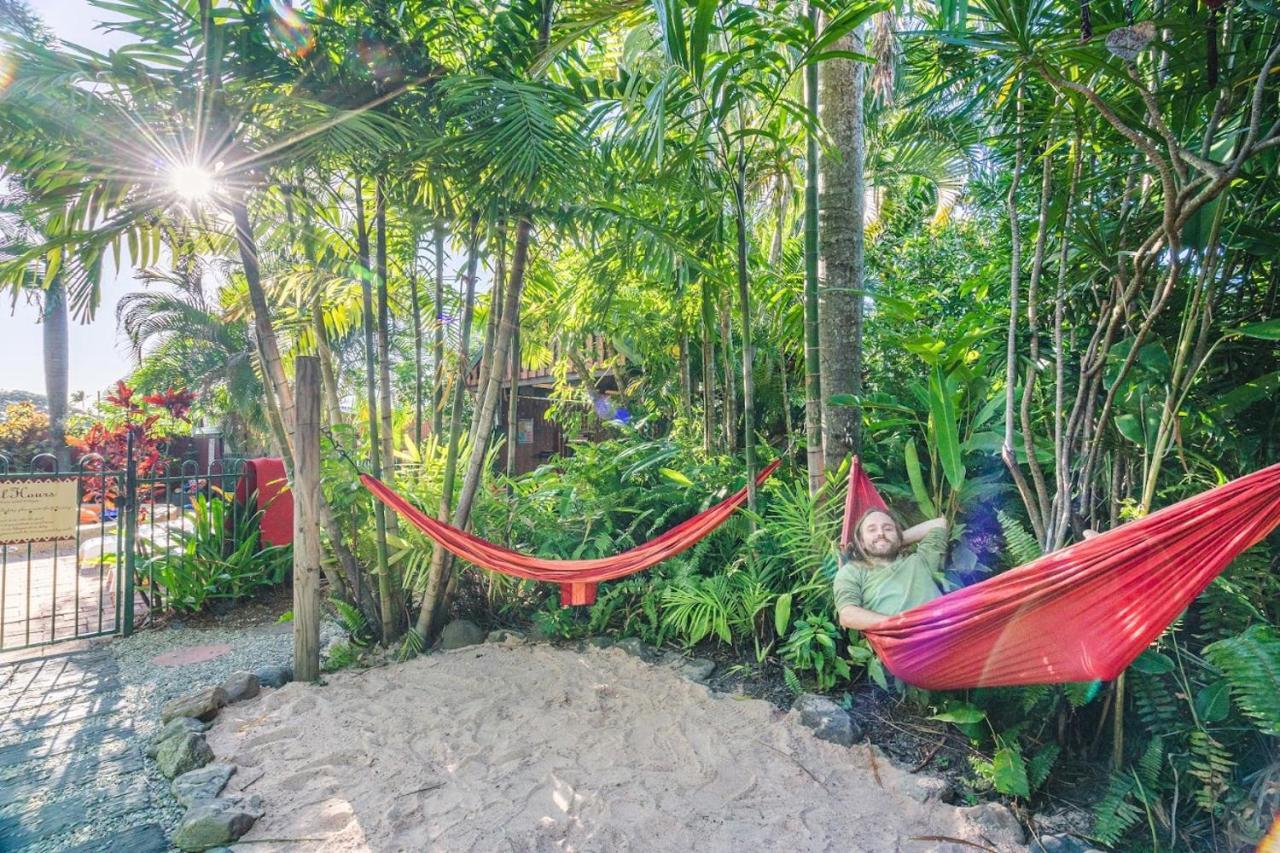 Tropic Days Boutique Hostel Cairns Luaran gambar